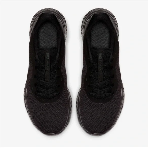 NIKE REVOLUTION 6 RUNNING SNEAKER IN BLACK/ ANTHRACITE - Picture 4 of 13